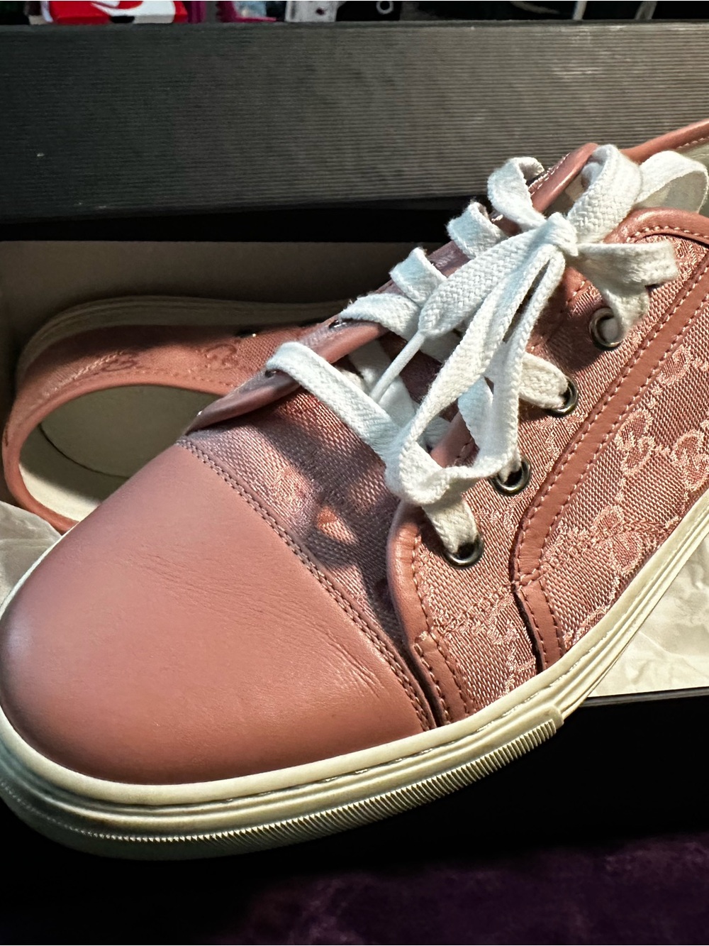 Gucci Women’s Casual Pink Lace-Up Sneakers